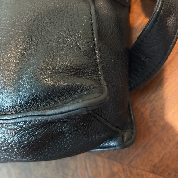 Tommy Hilfiger  shoulder bag  satchel
Pebbled leather  Black  brushed Silvertone - Picture 14 of 16